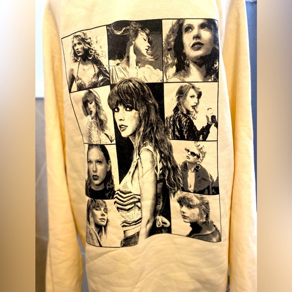 TAYLOR SWIFT OFficial 2023 the eras tour BEIGE HOODie - Picture 13 of 13